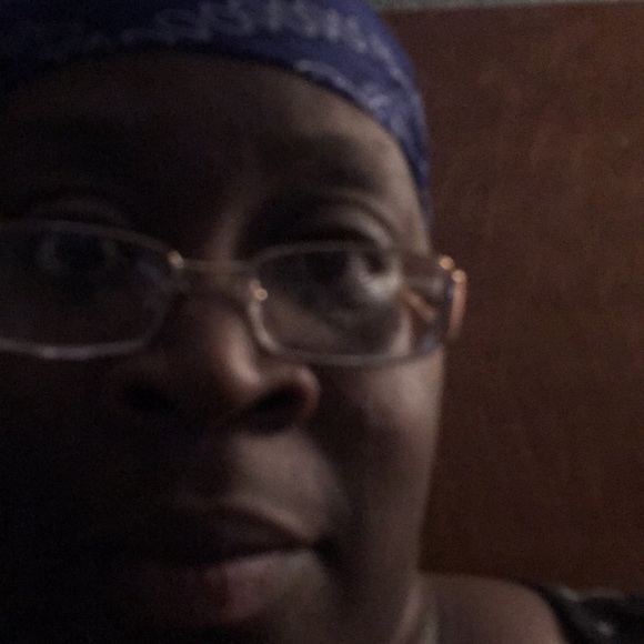 Meet your Posher, Errica - Picture 1 of 1